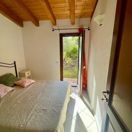 Anna House Feriehus Costa Paradiso